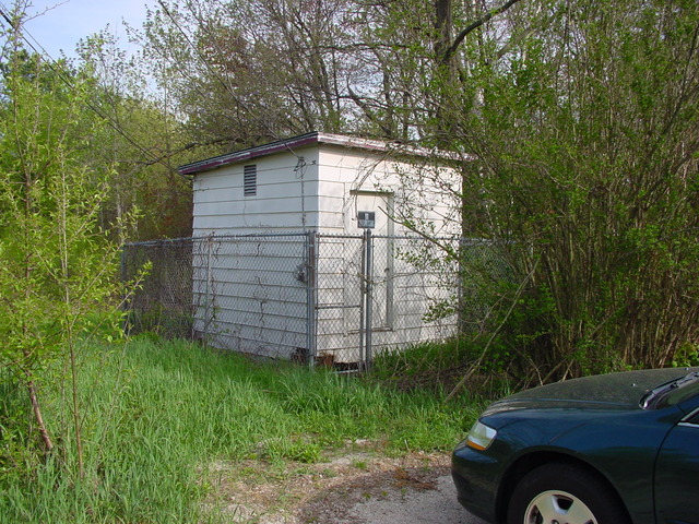 WMRC (1490 Milford) transmitter shack