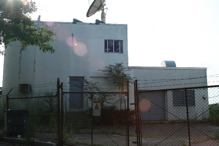 WEZE tx bldg (24-200)