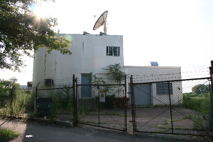 WEZE tx bldg (18-55)