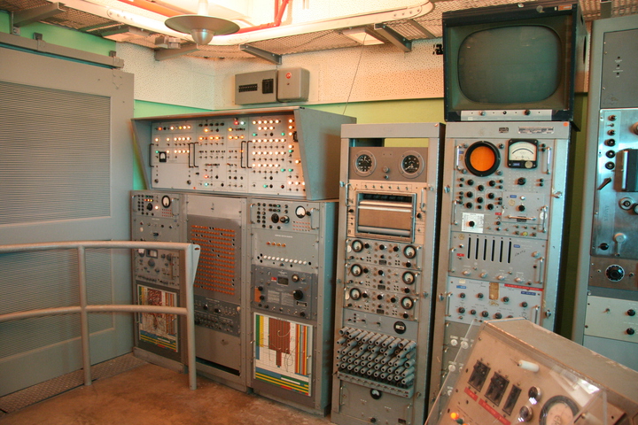 LC-26B control room (VI)