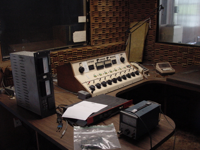 Old studio in WDDZ building