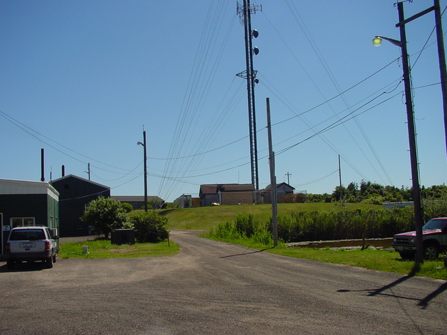 WCRI/WADK-FM transmitter buildings