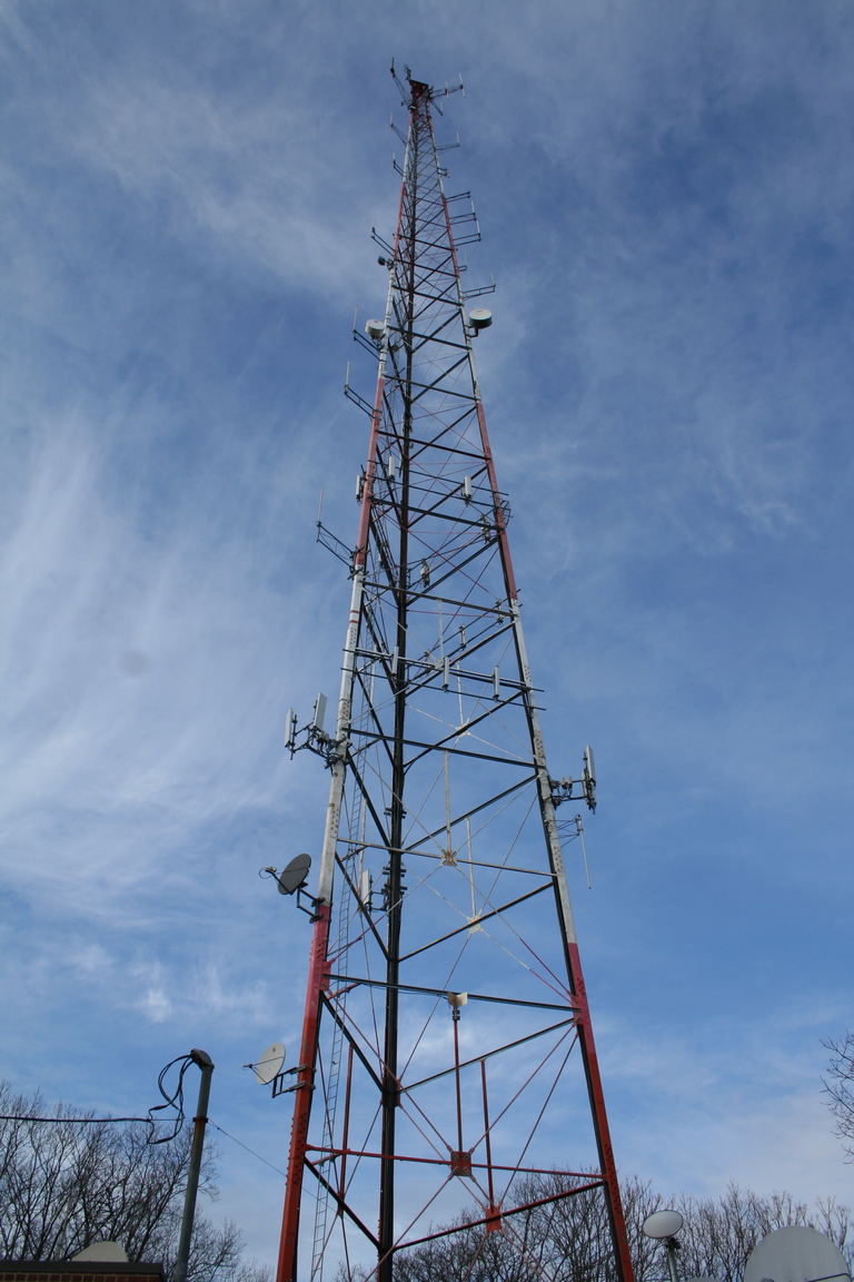 WEEI-FM tower