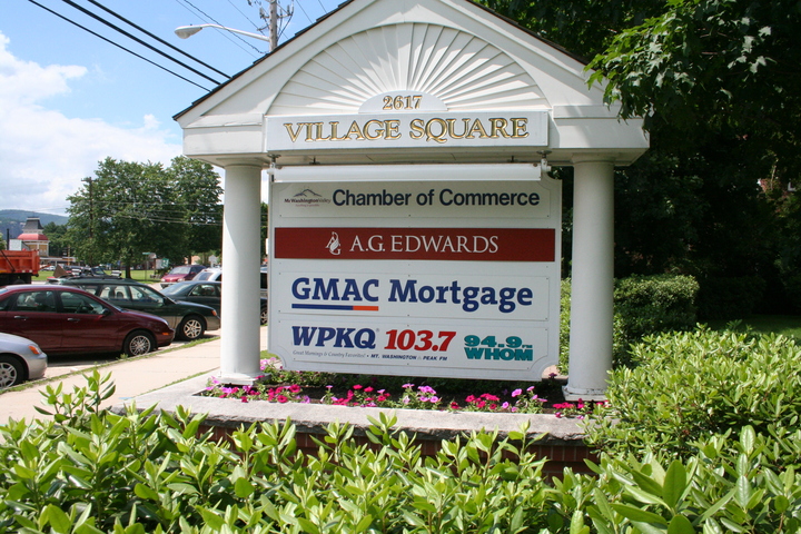 WPKQ/WHOM studio sign