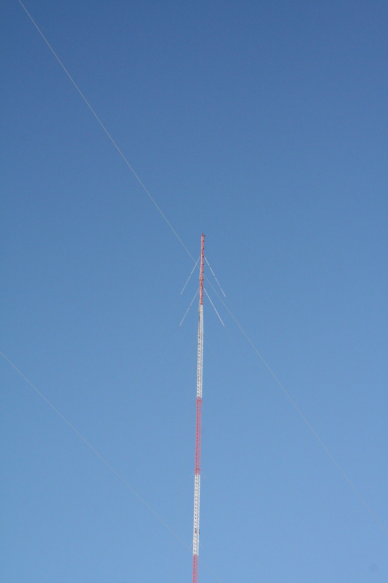 KFNW-FM antenna